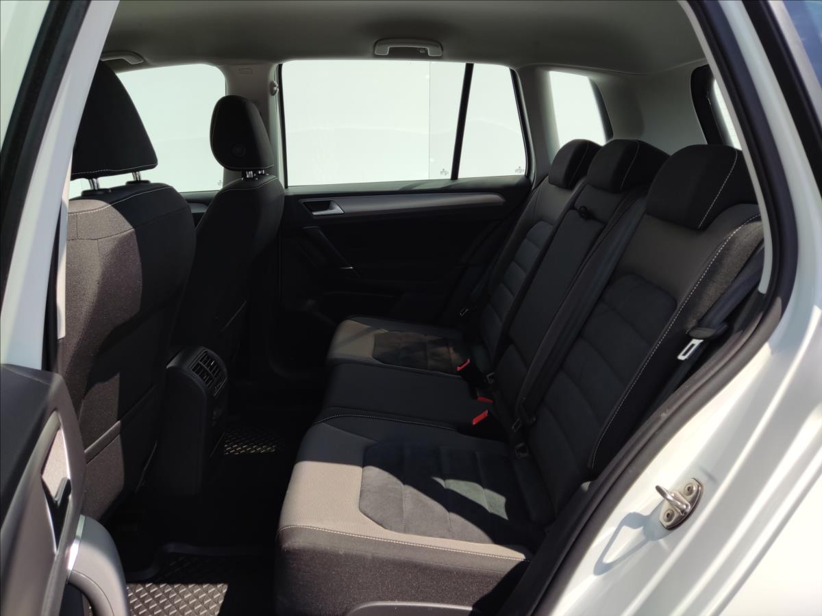 Volkswagen Golf Sportsvan
