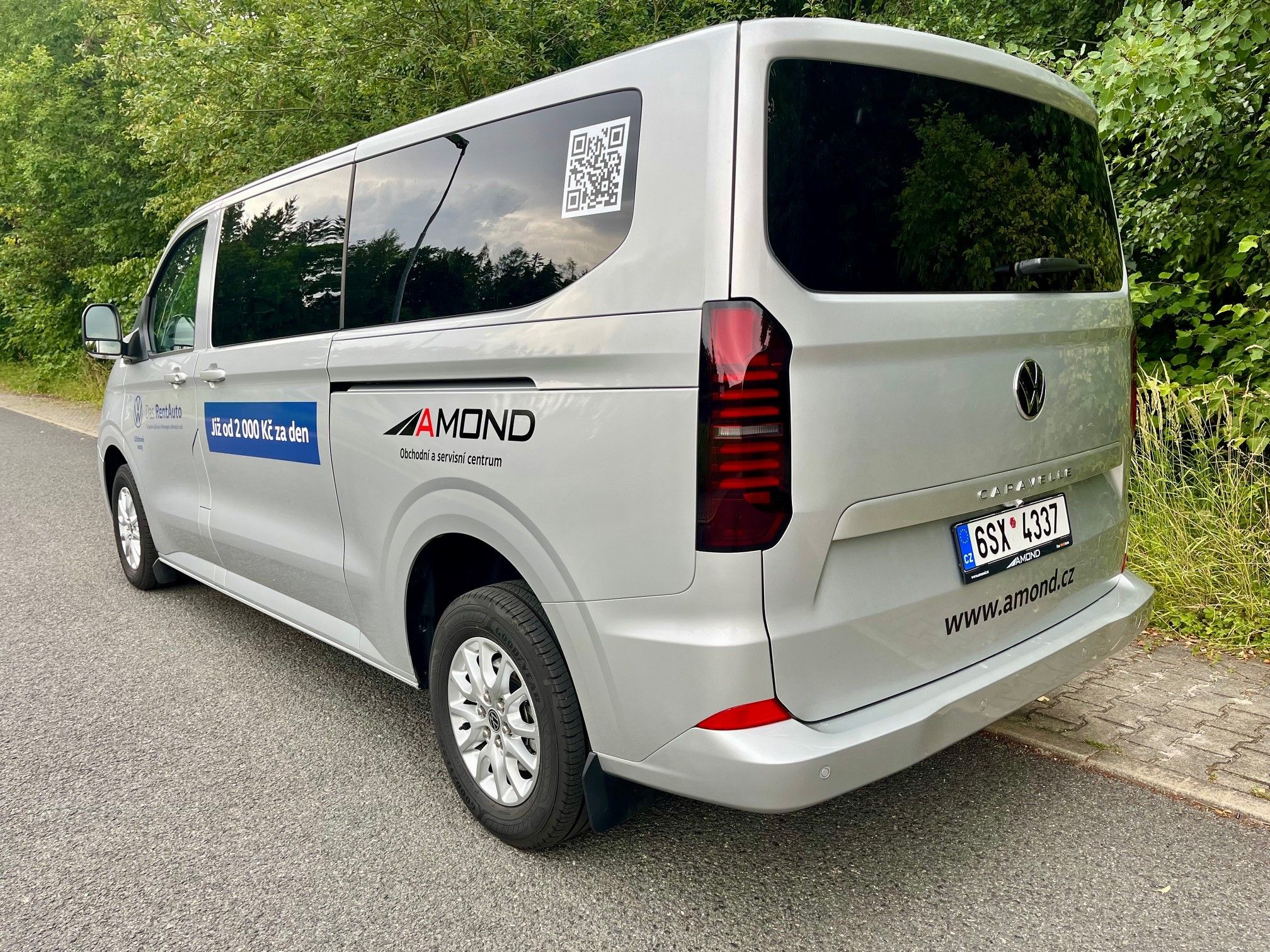 Volkswagen Caravelle DSG Šedá "Light" Metalíza